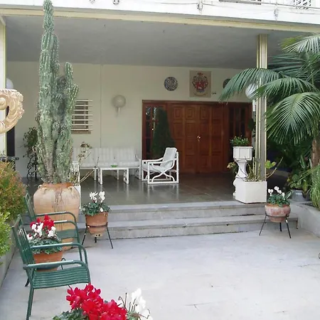 Βίλα Sleeps 16 With Pool Sant Pol De Mar