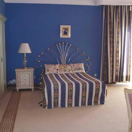 Sleeps 16 With Pool