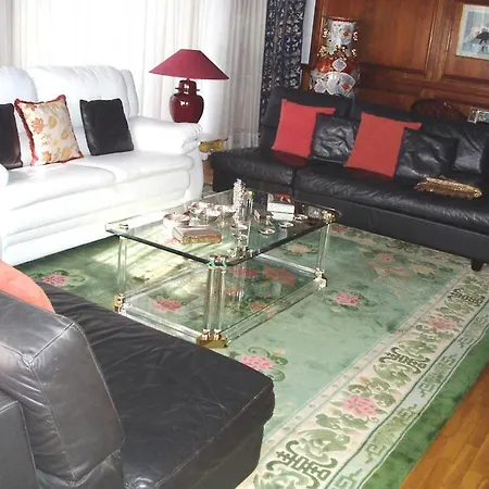 Sleeps 16 With Pool