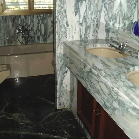 Βίλα Sleeps 16 With Pool Sant Pol De Mar